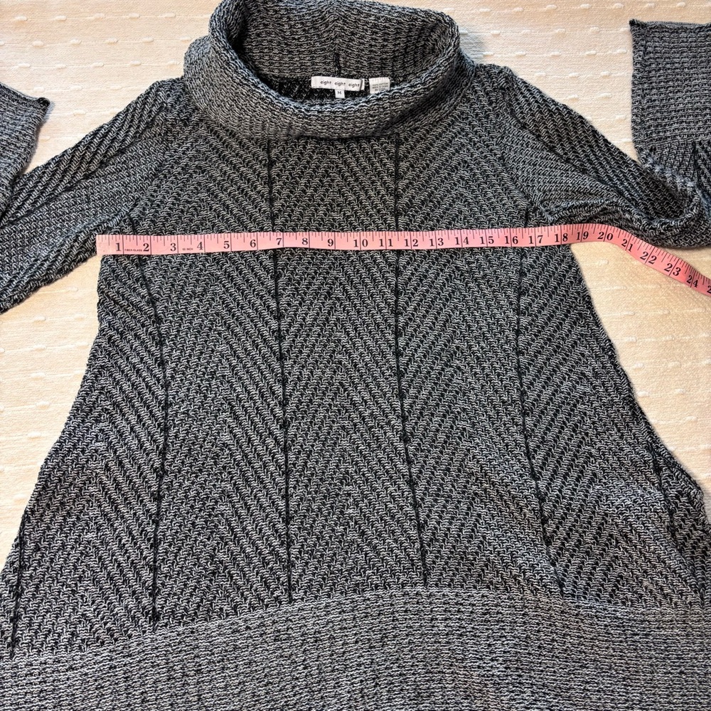 Eight Eight Eight women’s tunic length pullover cowl neck hi/lo sweater Size M - Picture 10 of 15
